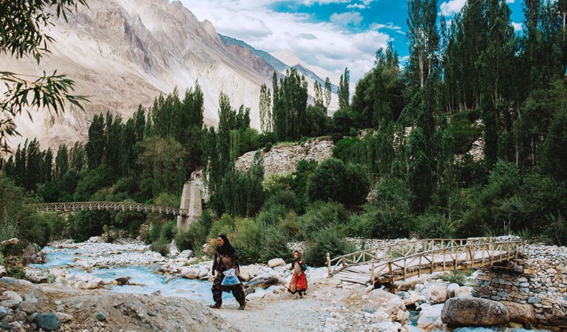 Kashmir Paradise On The Earth